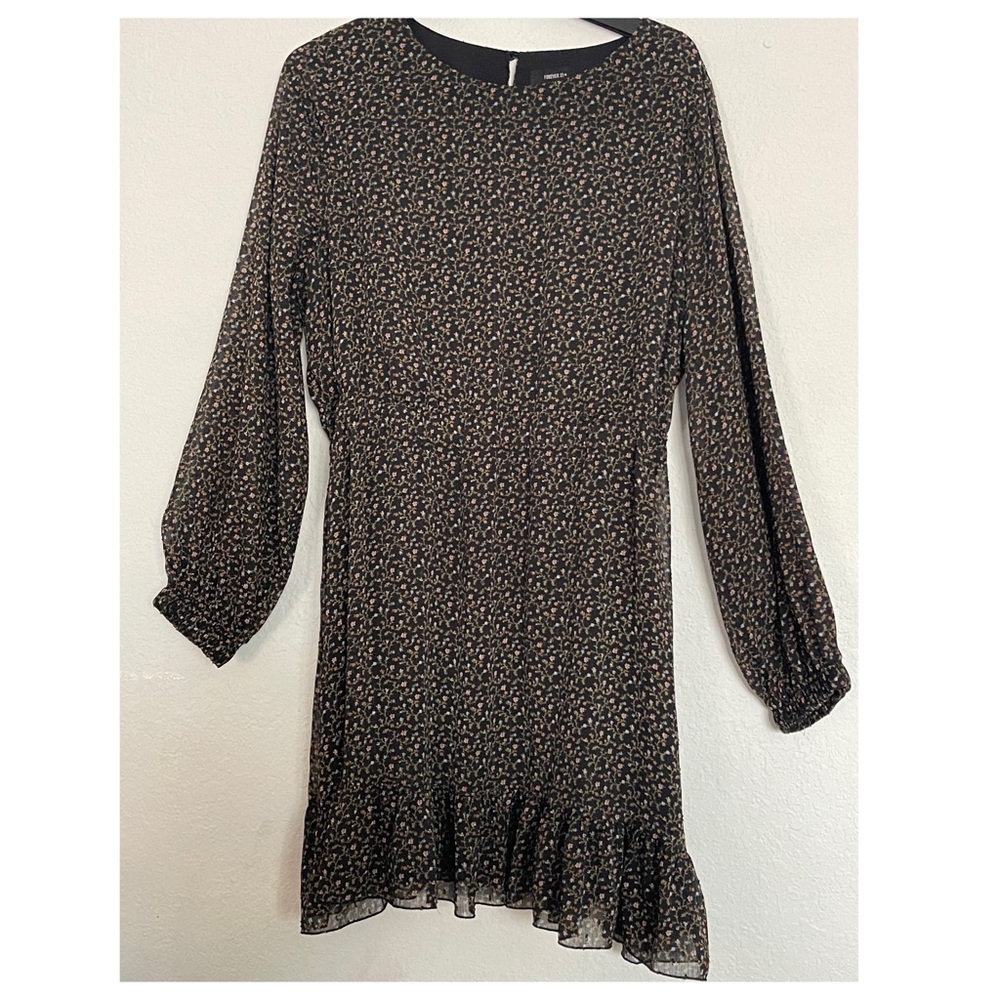 FOREVER 21 PLUS SIZE BLACK FLORAL LACE FIT & FLARE DRESS SIZE 3X.